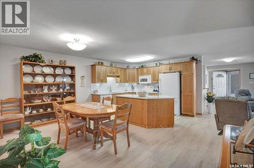 4 Crystal Villa, Warman, SK - Indoor