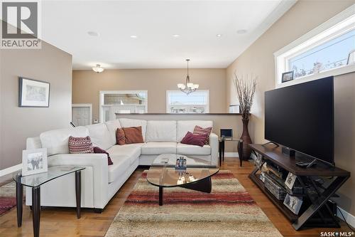 4150 Goldfinch Way, Regina, SK - Indoor Photo Showing Living Room