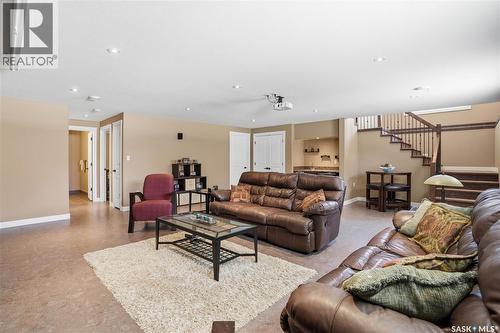 4150 Goldfinch Way, Regina, SK - Indoor Photo Showing Living Room