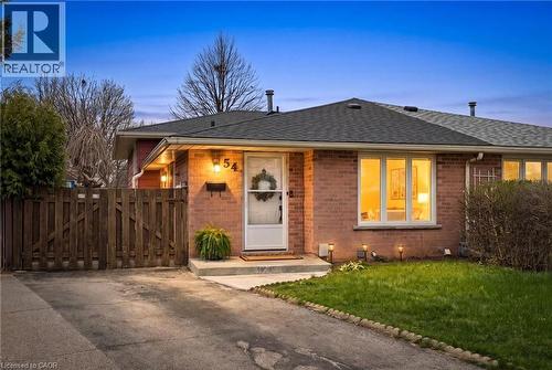 54 HARVEST Court  Kitchener, ON N2P 1T3