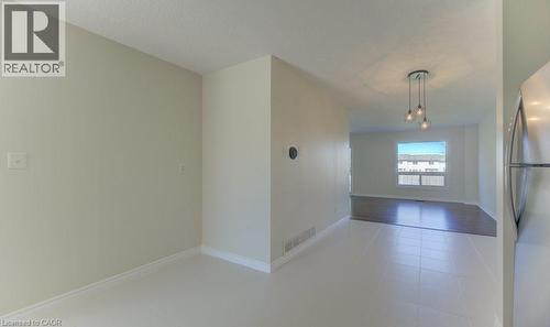 90 Ralgreen Crescent, Kitchener, ON - Indoor Photo Showing Other Room