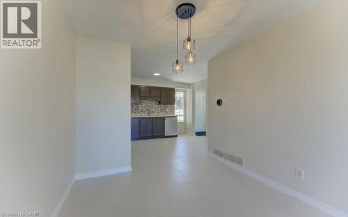 90 Ralgreen Crescent, Kitchener, ON - Indoor Photo Showing Other Room