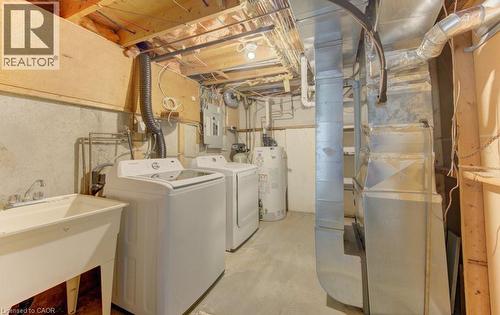 90 Ralgreen Crescent, Kitchener, ON - Indoor Photo Showing Laundry Room