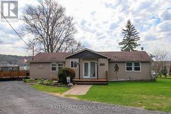 21 PRIOR LANE Quinte West (Sidney Ward), ON K0K 2C0