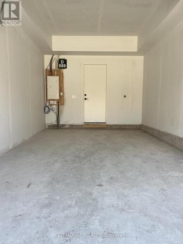 40 Everett Common, St. Catharines, ON - Indoor Photo Showing Garage