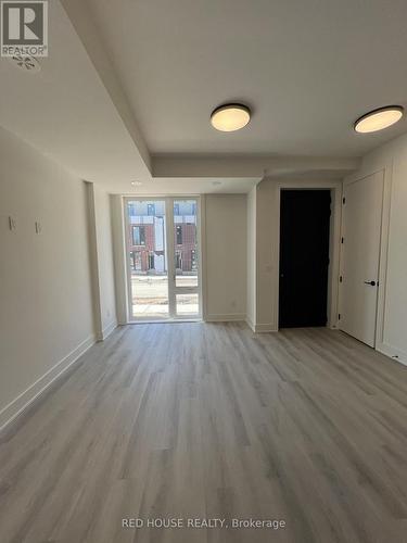 40 Everett Common, St. Catharines, ON - Indoor Photo Showing Other Room