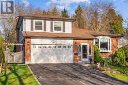 68 RESOLUTE CRESCENT Whitby (Lynde Creek), ON L1P 1G2