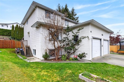 A-139 Malcolm Pl  Courtenay, BC V9N 8X8