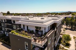 409-1588 North Dairy Rd Saanich, BC V8T 3V4