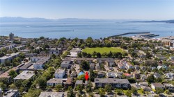 257 Michigan St Victoria, BC V8V 1R4