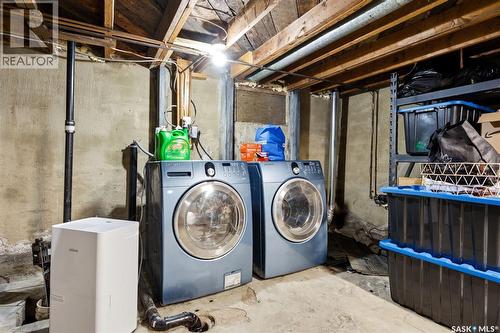 358 St John Street, Regina, SK - Indoor Photo Showing Laundry Room