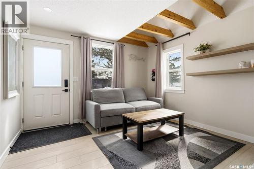 358 St John Street, Regina, SK - Indoor