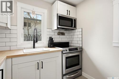358 St John Street, Regina, SK - Indoor Photo Showing Kitchen