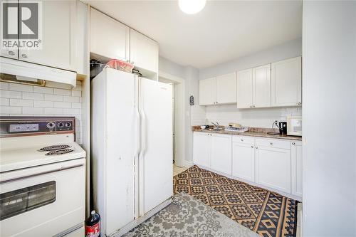 1056-60 Niagara, Windsor, ON - Indoor Photo Showing Kitchen