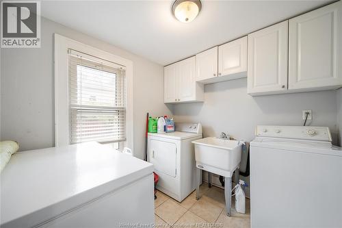 1056-60 Niagara, Windsor, ON - Indoor Photo Showing Laundry Room