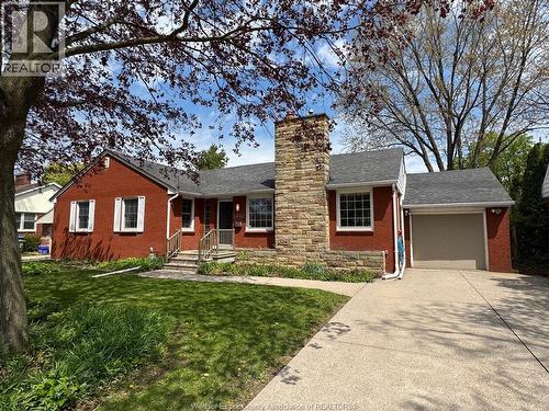 2440 BUCKINGHAM DRIVE  Windsor, ON N8T 2B5