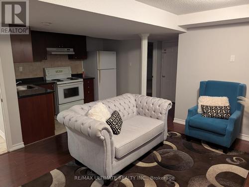 3434 Crimson King Circle, Mississauga, ON - Indoor Photo Showing Other Room