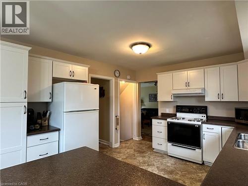 129 Broker Drive, Hamilton, ON - Indoor Photo Showing Kitchen With Double Sink