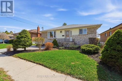 1451 BALA DRIVE  Oshawa, ON L1J 3T6