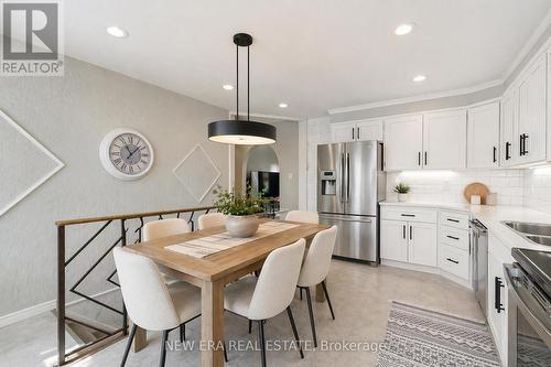 1451 Bala Drive, Oshawa, ON - Indoor Photo Showing Kitchen With Double Sink With Upgraded Kitchen