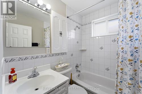 1451 Bala Drive, Oshawa, ON - Indoor Photo Showing Bathroom