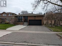 UPPER - 3 PANORAMA CRESCENT Brampton, ON L6S 3T7