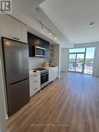 601 - 2300 ST.CLAIR AVENUE W Toronto, ON M6N 0B3