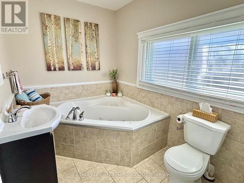 4 Seymour Avenue, Cornwall, ON - Indoor Photo Showing Bathroom