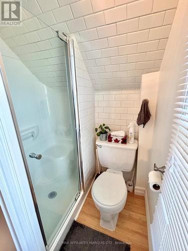 4 Seymour Avenue, Cornwall, ON - Indoor Photo Showing Bathroom