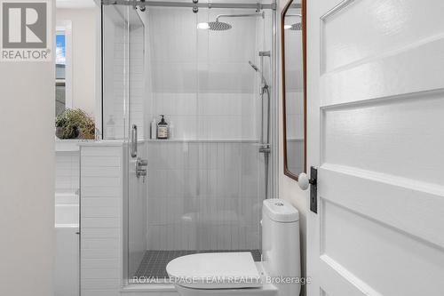 45 Springfield Road, Ottawa, ON - Indoor Photo Showing Bathroom