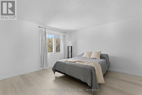 1444 Normandy Crescent, Ottawa, ON - Indoor Photo Showing Bedroom