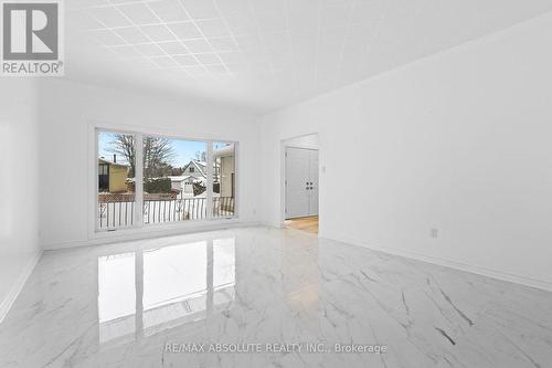 1444 Normandy Crescent, Ottawa, ON - Indoor Photo Showing Other Room