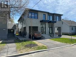 E - 152B COLUMBUS AVENUE Ottawa, ON K1K 1R1
