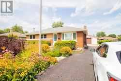 1 - 98 JAMES STREET E Welland (Dain City), ON L3B 5M4