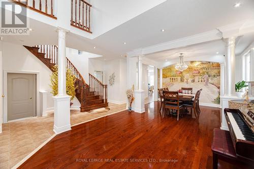 3809 Candlelight Drive, Mississauga, ON - Indoor