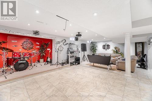 3809 Candlelight Drive, Mississauga, ON - Indoor Photo Showing Other Room