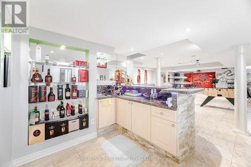 3809 Candlelight Drive, Mississauga, ON - Indoor