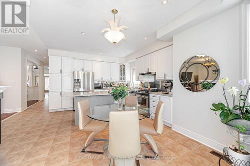 3809 Candlelight Drive, Mississauga, ON - Indoor