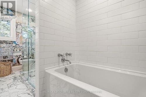 356 Shoreacres Road, Burlington, ON - Indoor Photo Showing Bathroom