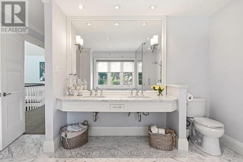 356 Shoreacres Road, Burlington, ON - Indoor Photo Showing Bathroom