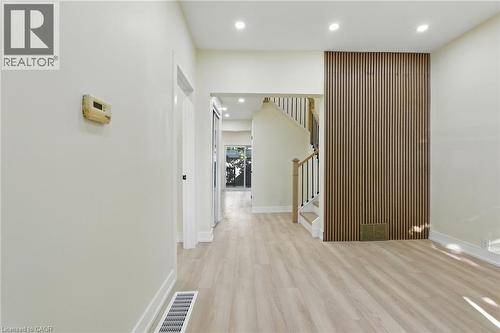 9 Alice Street, Hamilton, ON - Indoor
