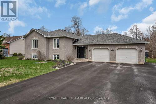1517 BACK PLACE AVENUE  Ottawa, ON K4P 1R3