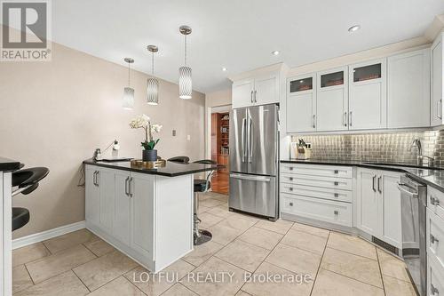 41 Pattermead Crescent, Ottawa, ON - Indoor Photo Showing Kitchen With Stainless Steel Kitchen With Upgraded Kitchen