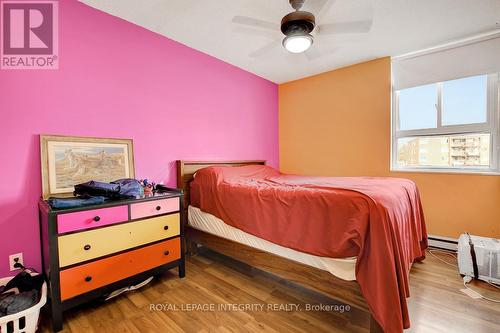 206 - 2000 Jasmine Crescent, Ottawa, ON - Indoor Photo Showing Bedroom