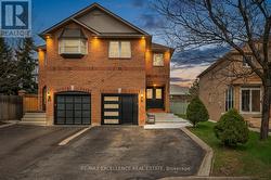 18 MANETT CRESCENT Brampton, ON L6X 4X4