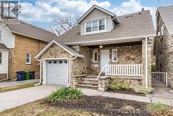 1107 ROYAL YORK ROAD  Toronto, ON M8X 2G8