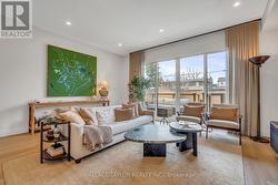 193 PERTH AVENUE Toronto, ON M6P 3X7