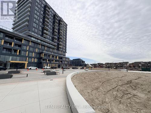 104 - 4878 Powers Common, Burlington, ON - Outdoor