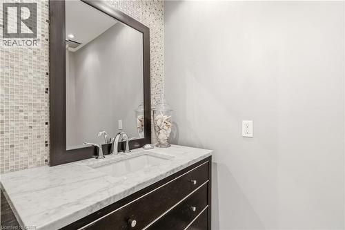 356 Shoreacres Road, Burlington, ON - Indoor Photo Showing Bathroom