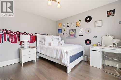 356 Shoreacres Road, Burlington, ON - Indoor Photo Showing Bedroom